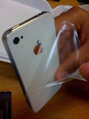 Wholesale: Authentic Apple iPhone 4 32Gb/Blackberry torch 9800 @ low